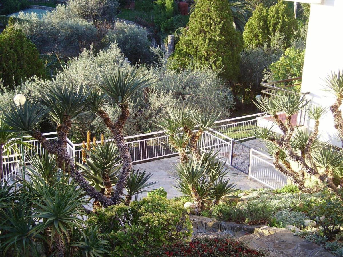 Residence La Carruba Diano Marina Eksteriør bilde